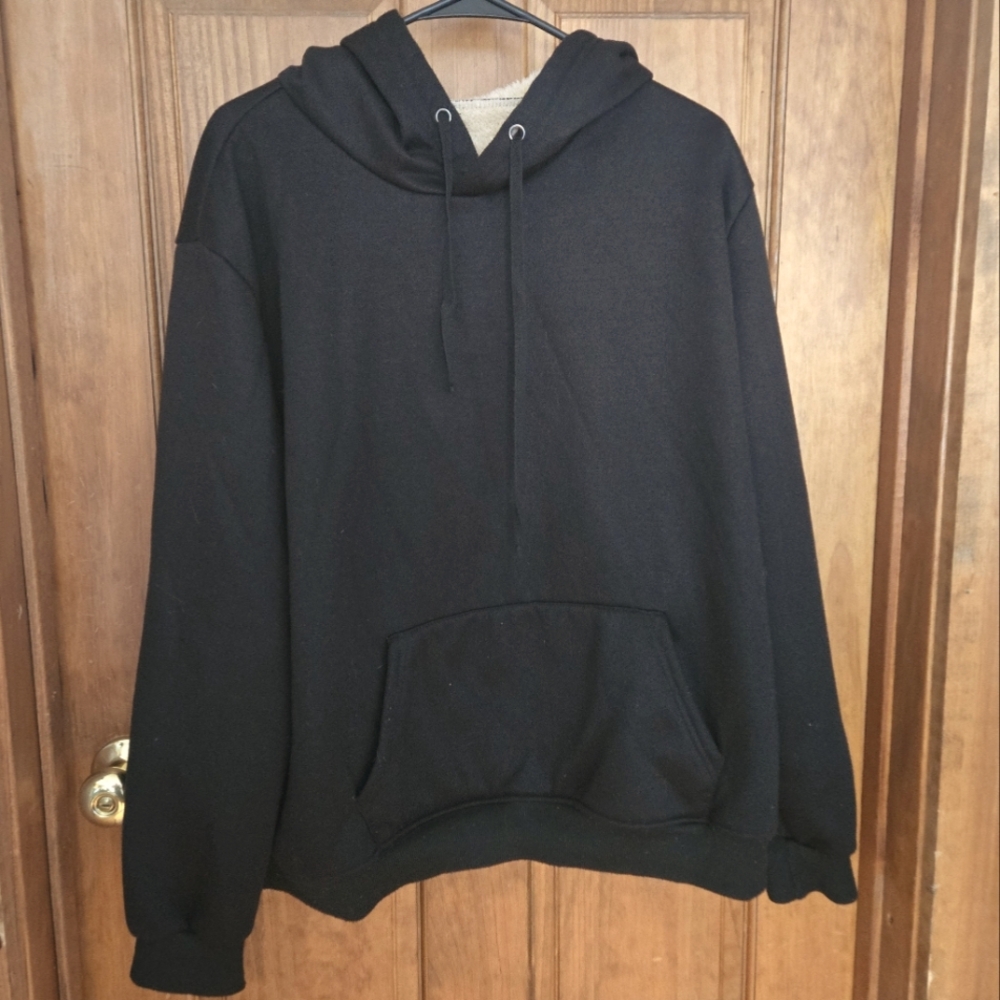 Black fur lined sweatshirt